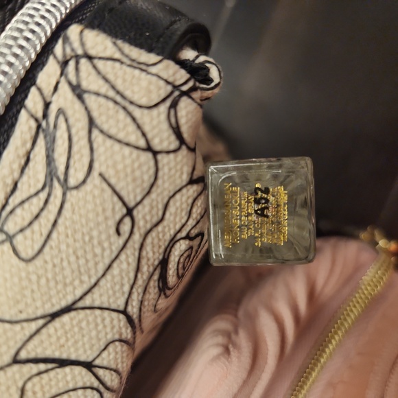 LANCOME Pouch Pamper Set NWOT - Picture 5 of 12